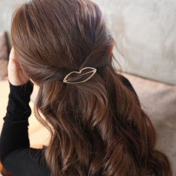 Kiss Lips Fashion Hair Clip - Picture 2 of 5